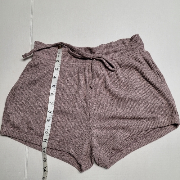 Maronie soft ribbed drawstring lounge shorts with pockets - Picture 6 of 8